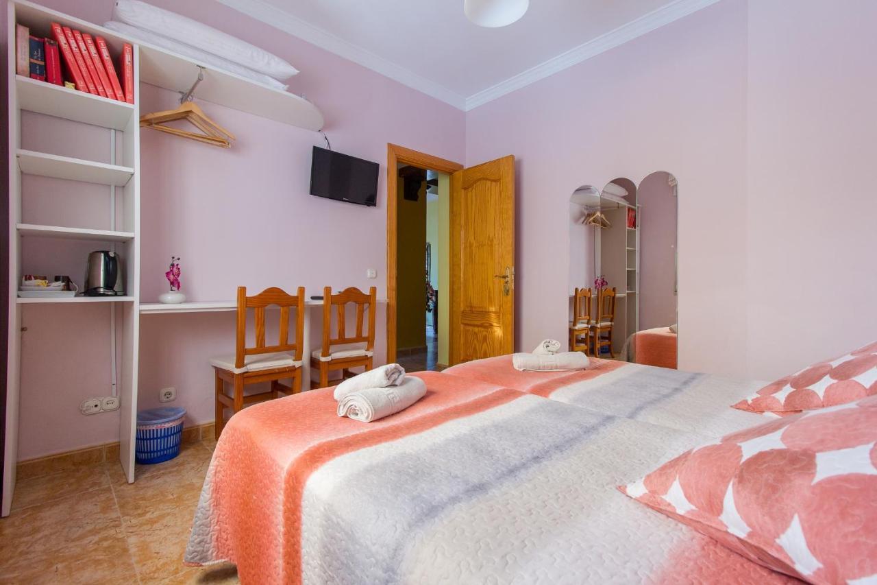 Colina Del Sol Bed & Breakfast Torrox