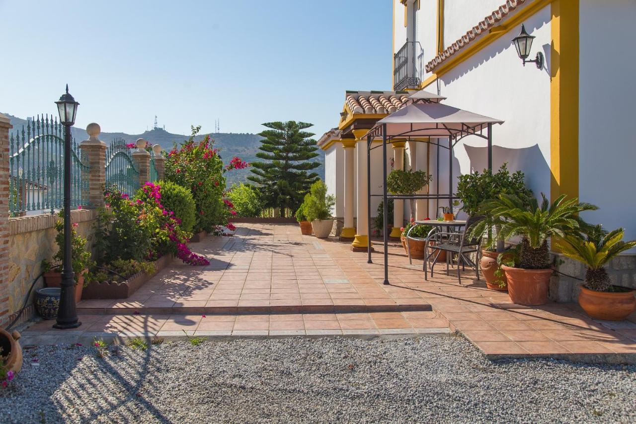 Colina Del Sol 3*